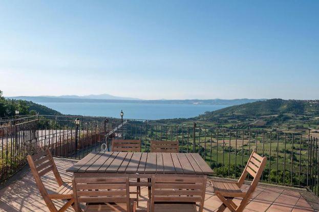 Casa Vacanze Montedoro Montefiascone Exterior foto